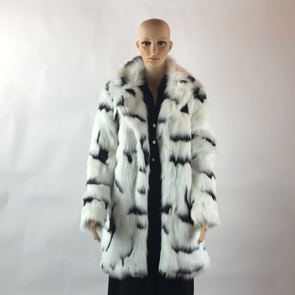 LUXE FAUX FUR COAT-VERY SOFT NO SHEDDING-STYLISH - Picture 5 of 8